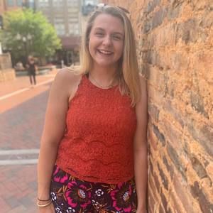 Meet your Posher, Nicole